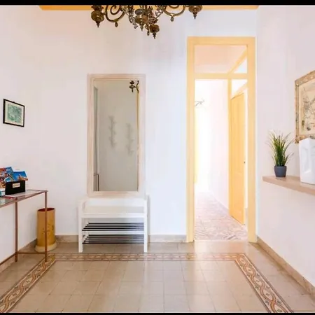 Merlo House - Inside The Historical Center פלרמו